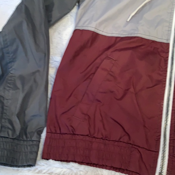Zine windbreaker size medium - Picture 3 of 8